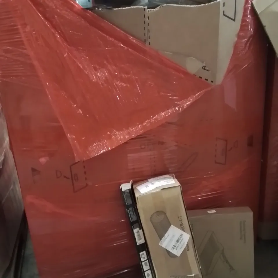 PALLET OF ASSORTED HOUSEHOLD GOODS AND PRODUCTS TO INCLUDE;LED LIGHT STRIP,CUTTING CAPACITY,DOG TRAINING TUNNEL