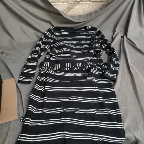 JOJO MAMAN BEBE WOMEN'S STRIPED KNIT MATERNITY DRESS β BLACK & WHITE - SIZE L