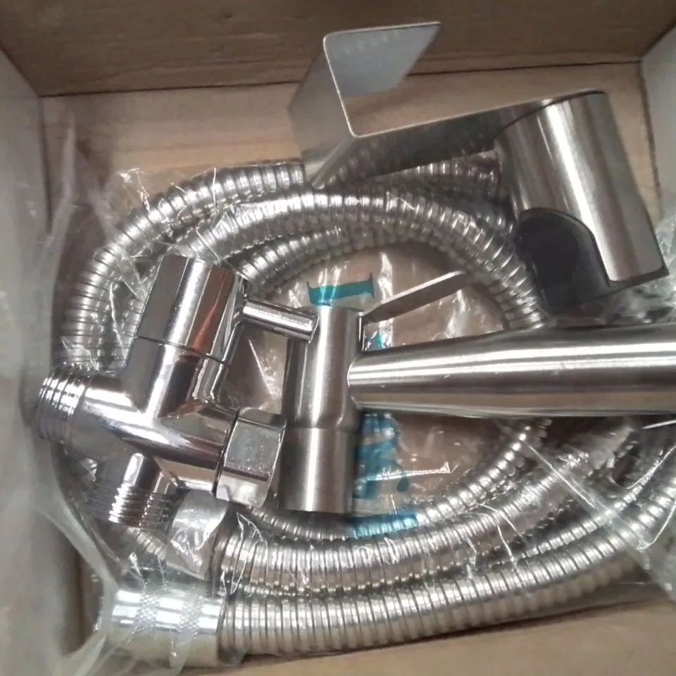 BOXED FAUCET 