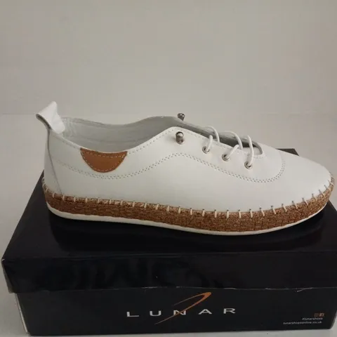 LUNAR WHITE TRAINER EU 40 BOXED