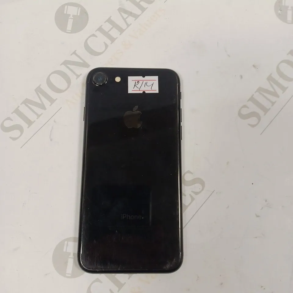 APPLE IPHONE 7 (A1778) SMARTPHONE
