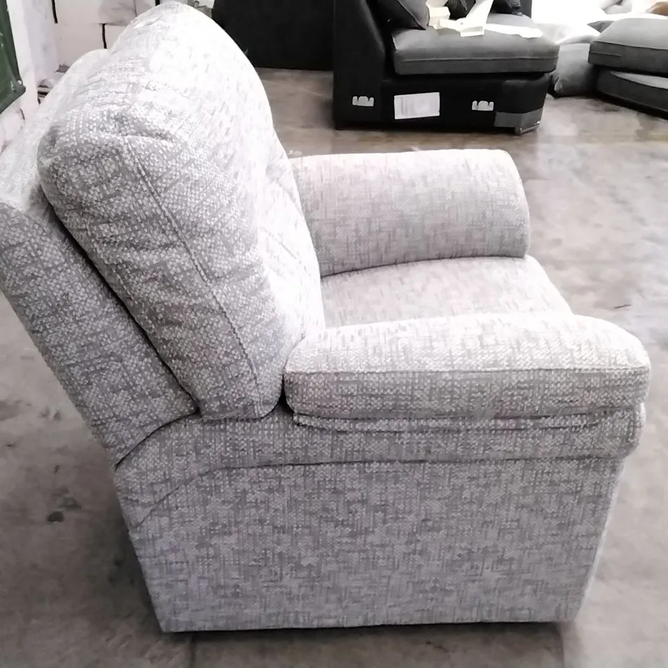 QUALITY BRITISH DESIGNER G PLAN MANUFACTURED SEATTLE ARMCHAIR - REMCO LIGHT GREY FABRIC 