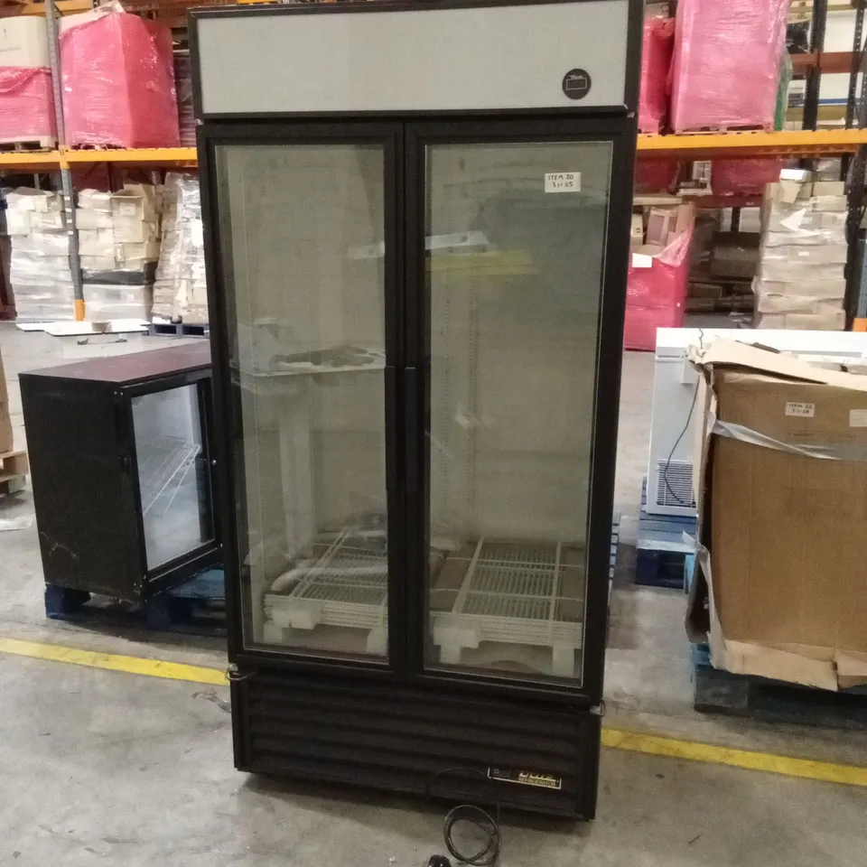 TRUE REFRIGERATION GDM-35-HC-LD DOUBLE DOOR DISPLAY FRIDGE