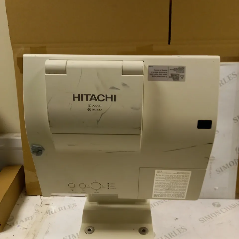 HITACHI ED-A220N ELCD