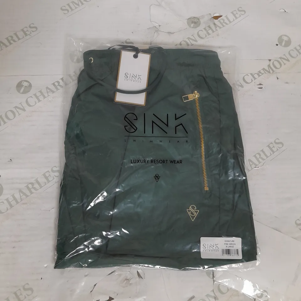 SINK SWIMWEAR SIGNATURE SHORTS IN PINE GREEN SIZE XL