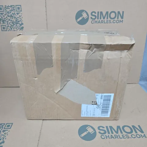 ROBERTS ZOOMBOX FM/AM RADIO WITH CD PLAYER WHITE