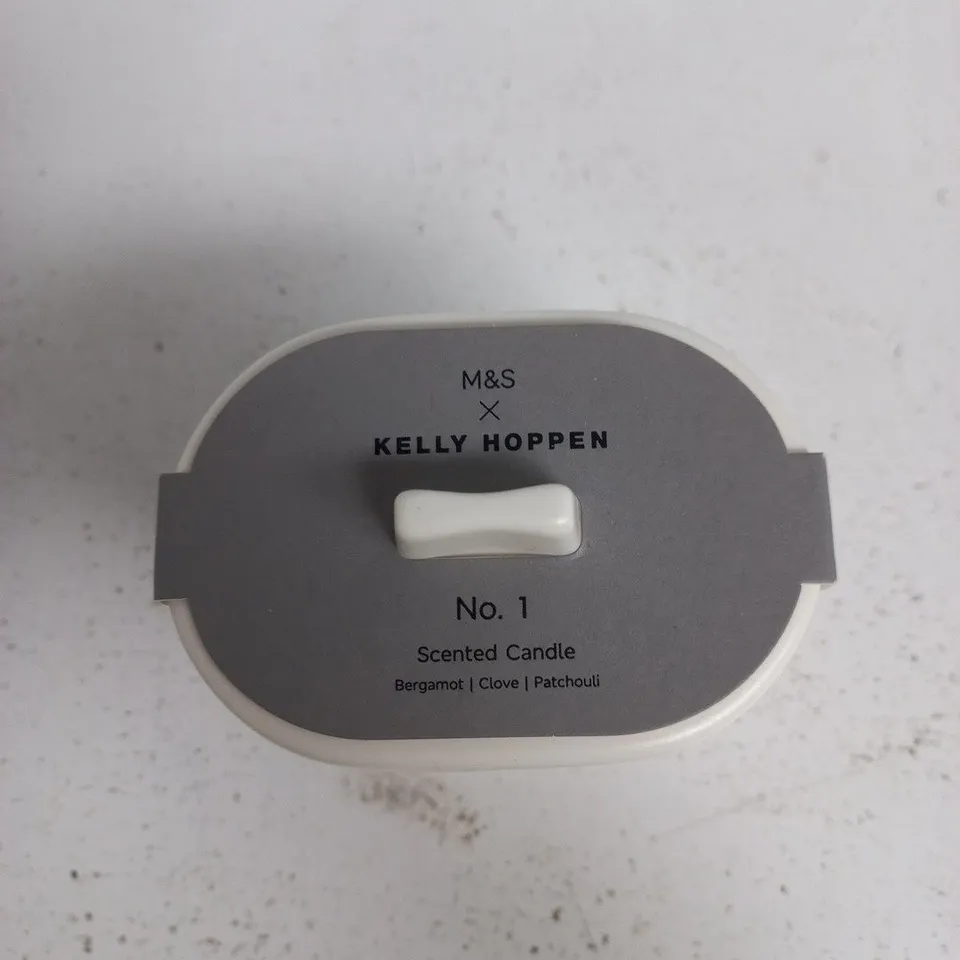 M&S X KELLY HOPPEN NO. 1 SCENTED CANDLE – BERGAMOT, CLOVE & PATCHOULI