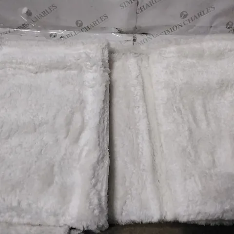 BOXED SOLID MACHINE WOMEN / POWER LOOMED OFF-WHITE RUG - 5 x 8'