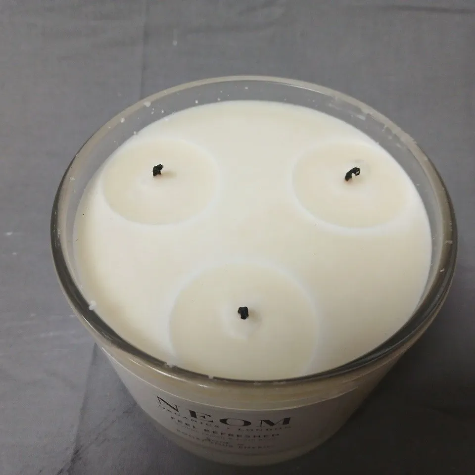 NEOM ORGANICS LONDON FEEL REFRESHED SCENTED CANDLE – SICILIAN LEMON & FRESH BASIL, 420G