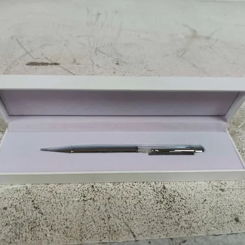 PEN IN PRESENTATION BOX