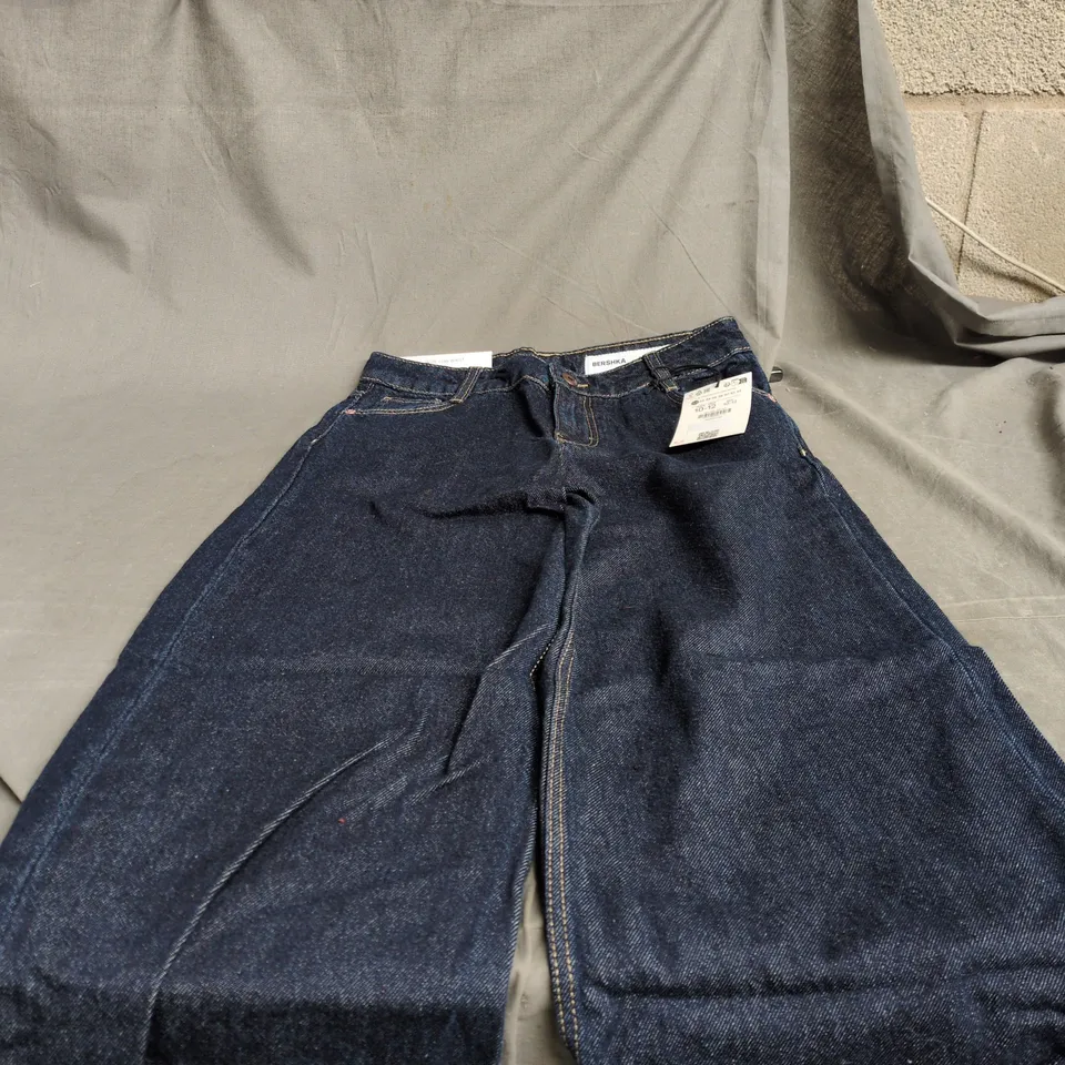 BERSHKA WIDE LOW WAIST BLUE JEANS FOR AGES 10 - 12 WITH TAGS