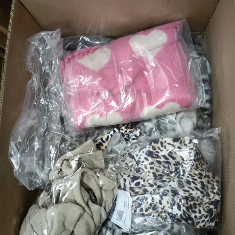 BOX OF APPROXIMATELY 15 ASSORTED ITEMS TO INCLUDE: KHAKI CHINOS SIZE 12