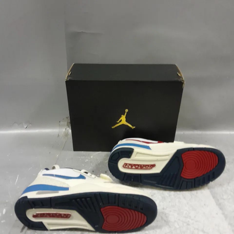 BOXED PAIR OF WMNS AIR JORDAN LEGACY 312 LOWUK 4.5