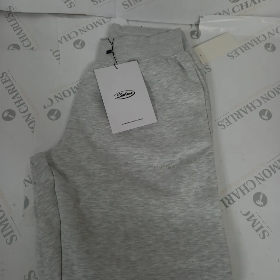 SISTERS AND SEEKERS GEAR SWEATPANTS SIZE S