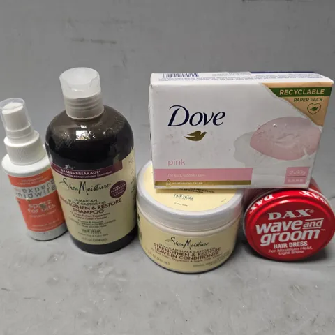 APPROXIMATELY 13 ASSORTED HEALTH & BEAUTY ITEMS TO INCLUDE - DOVE SOAP , DAX WAVE & GROOM ETC