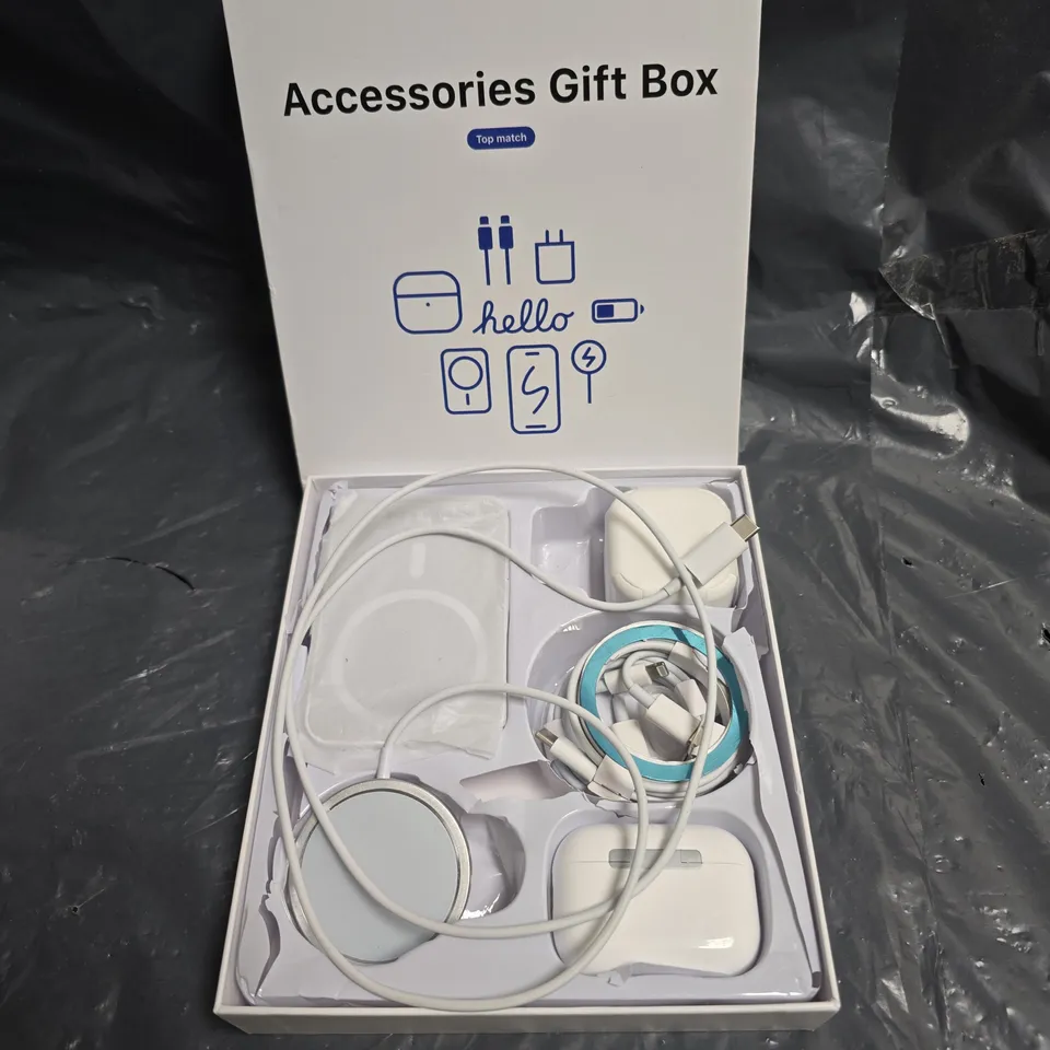 ACCESSORIES GIFT BOX – WHITE ELECTRONICS ACCESSORIES SET