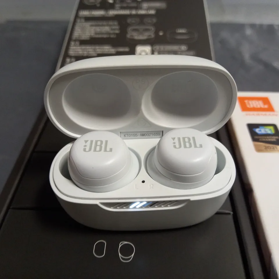 JBL LIVEFREE NC+ TWS EARBUDS