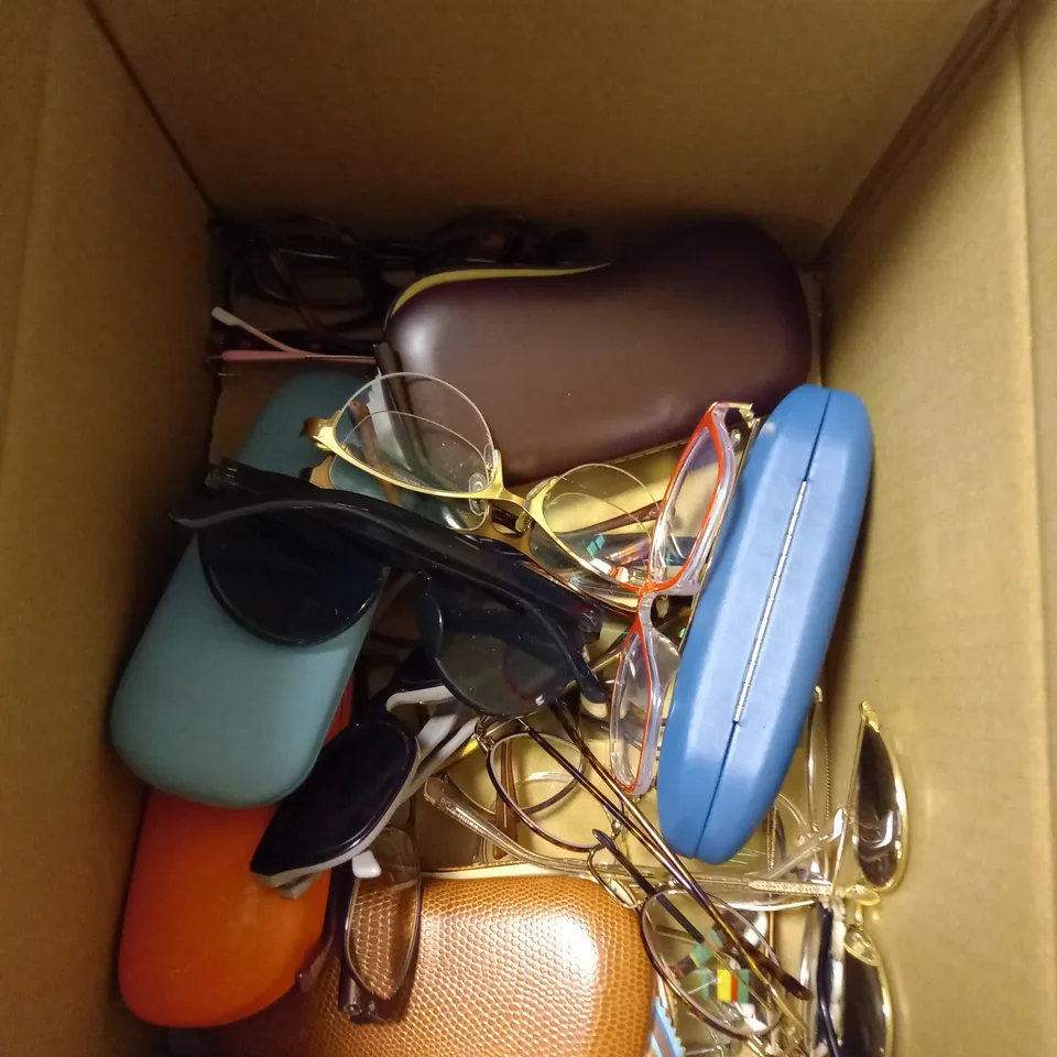 BOX OF APPROXIMATELY 15 ASSORTED GLASSES TO INCLUDE SUNGLASSES, OPTICAL EXPRESS, SPECSAVERS ETC