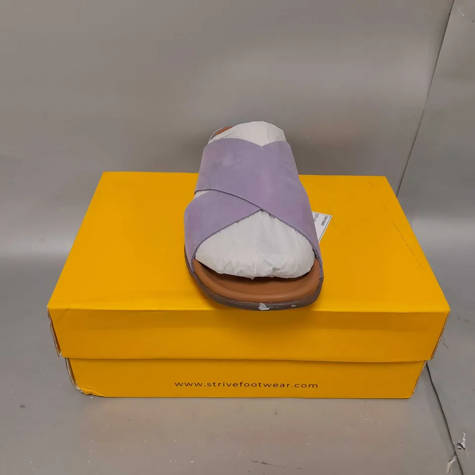 BOXED STRIVE PALMA SLIDER SANDALS SIZE 6