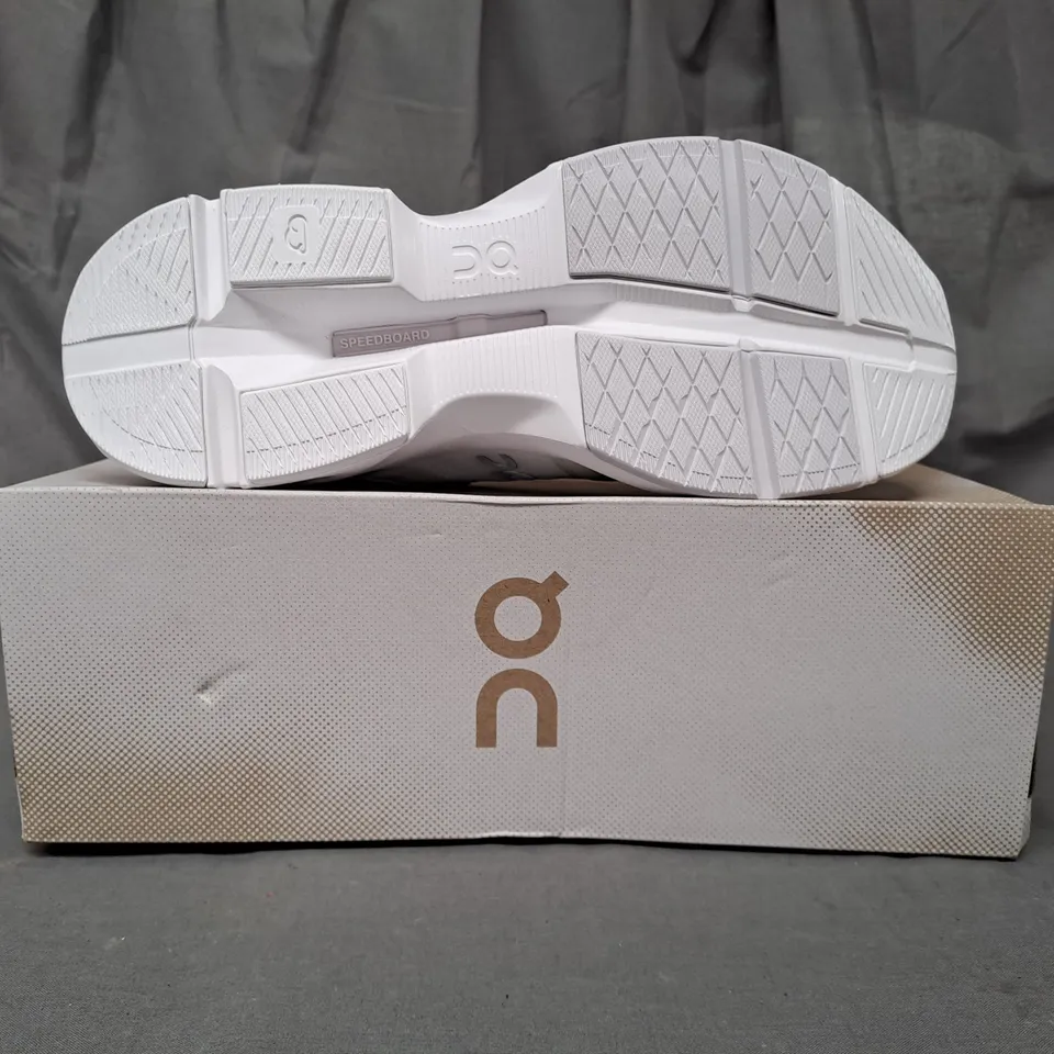 BOXED PAIR OF ON CLOUDPULSE SHOES IN WHITE UK SIZE 8