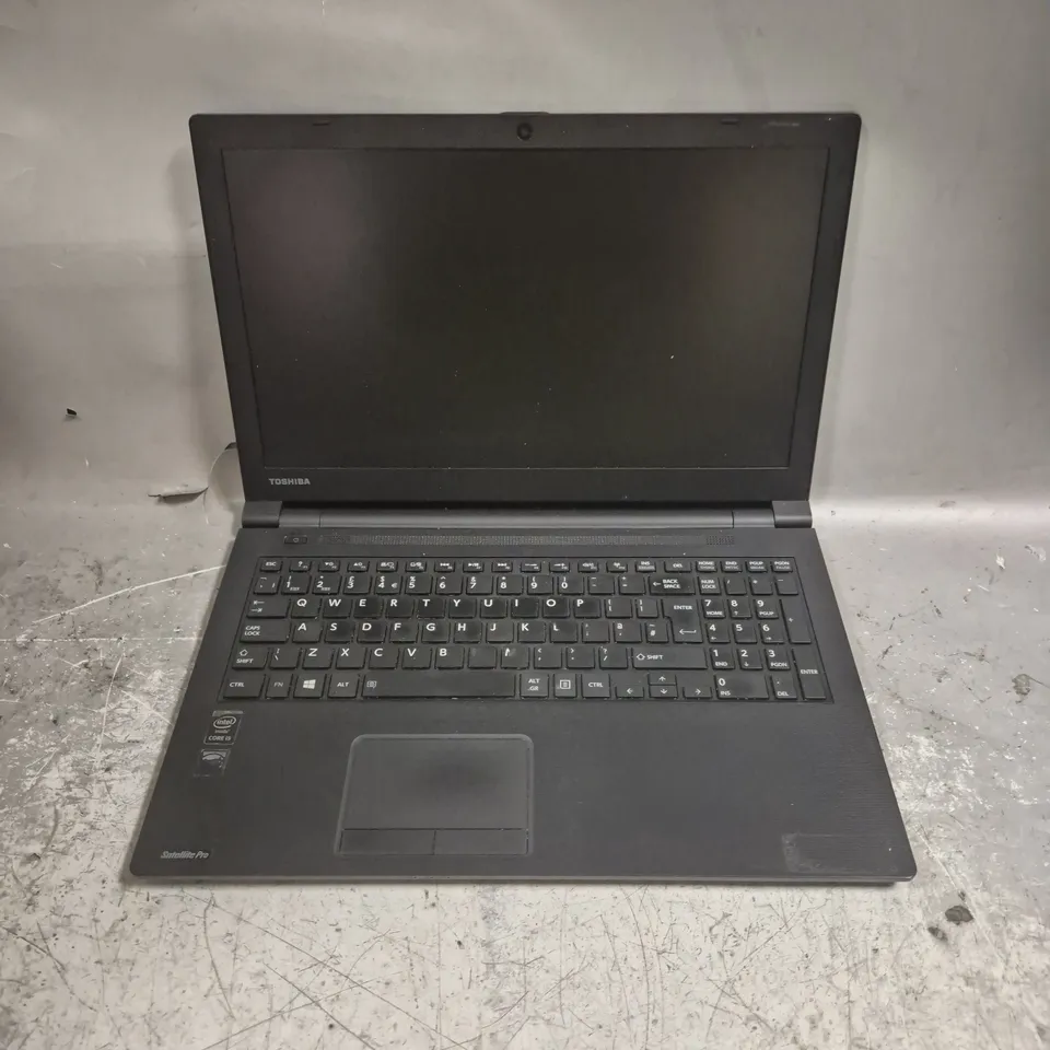 TOSHIBA SATELLITE PRO R50-B LAPTOP