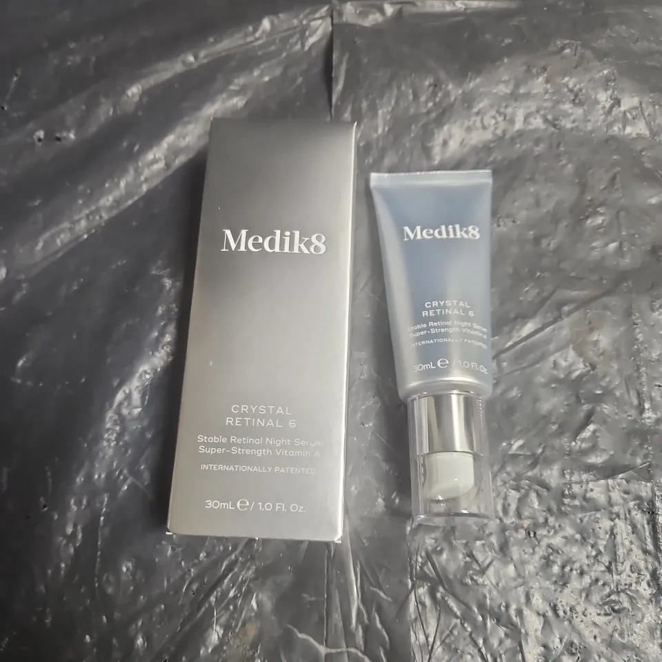 MEDIK8 CRYSTAL RETINAL 6 NIGHT SERUM – 30 ML (BOXED)