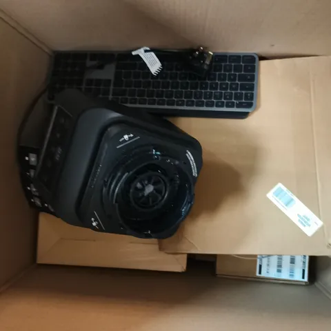 APPROXIMATELY 10 ASSORTED ELECTRICAL ITEMS TO INCLUDE NINJA KITCHEN SYSTEM BASE, FAN FLOWER LIGHT, LOGI KEYBOARD, ETC - COLLECTION ONLY