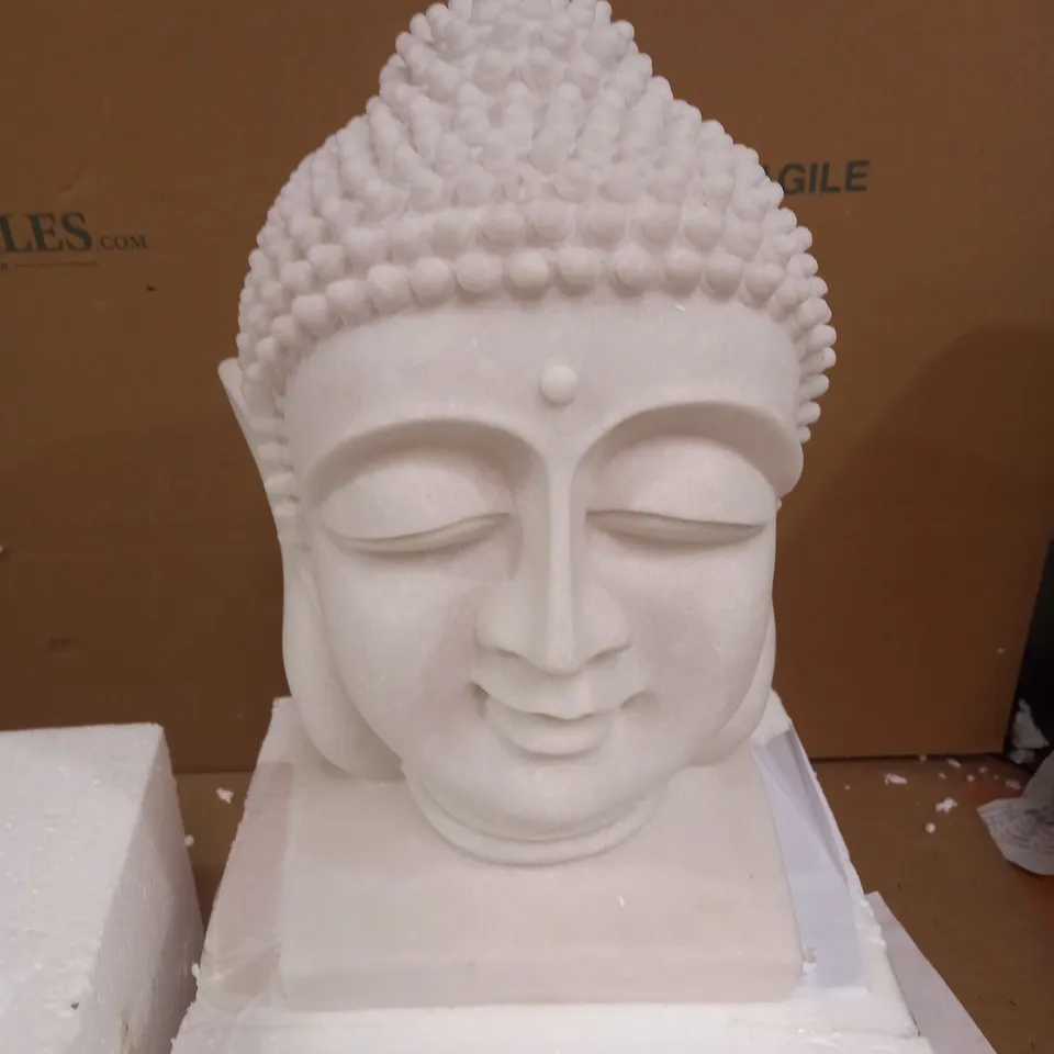 GARDEN REFLECTIONS INDOOR/OUTDOOR LED BUDDHA HEAD