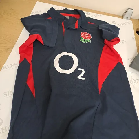ENGLAND RUGBY TOP SIZE M 