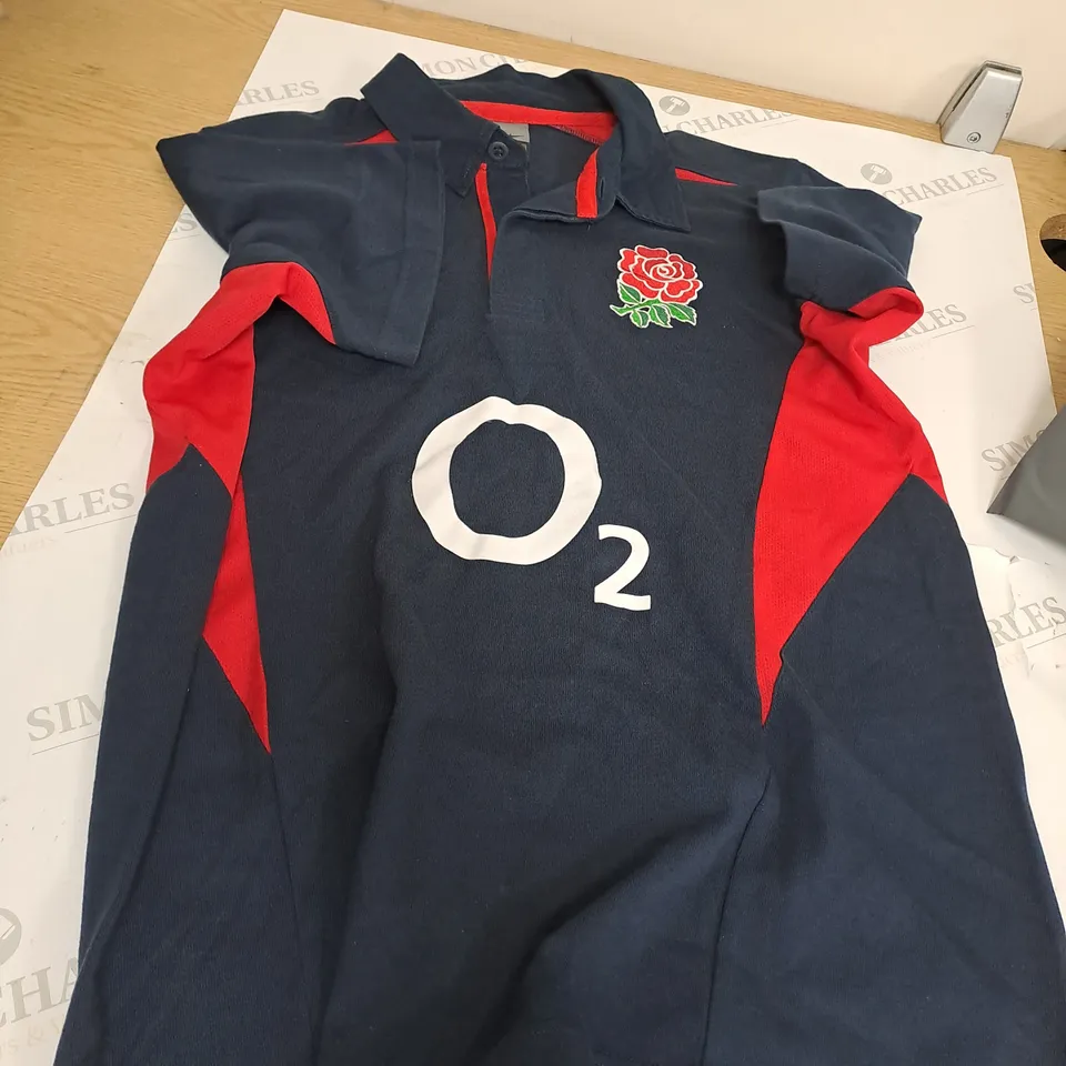 ENGLAND RUGBY TOP SIZE M 