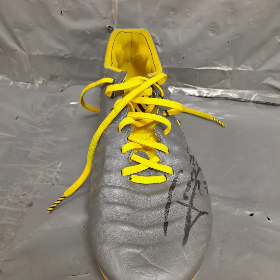 NIKE TIEMPO FOOTBALL BOOTS - SIGNED BY ARSENAL FOOTBALLER JORGINHO