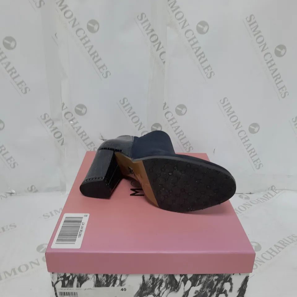 MODA KAILEY BOOTIE NAVY SIZE 7