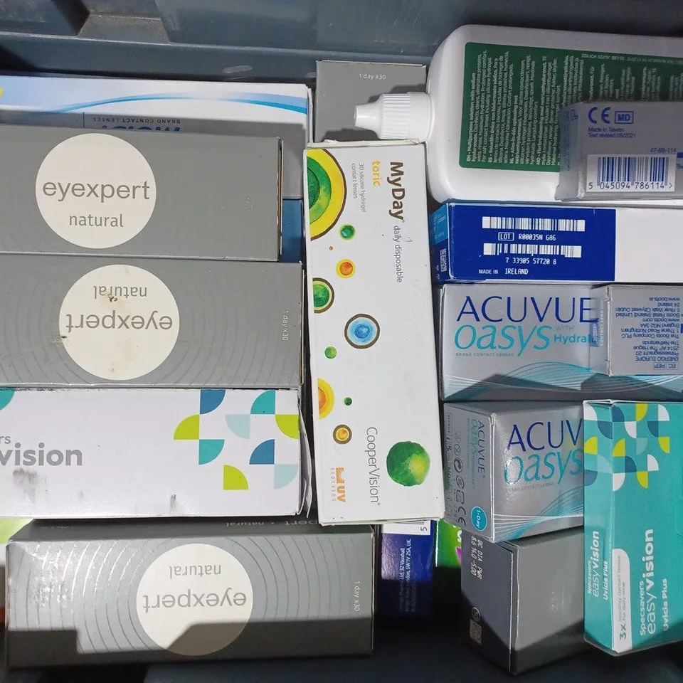APPROXIMATELY 20 ASSORTED HOUSEHOLD ITEMS TO INCLUDE EYEXPERT NATURAL CONTACT LENSES, DAILIES CONTACT LENSES, ETC