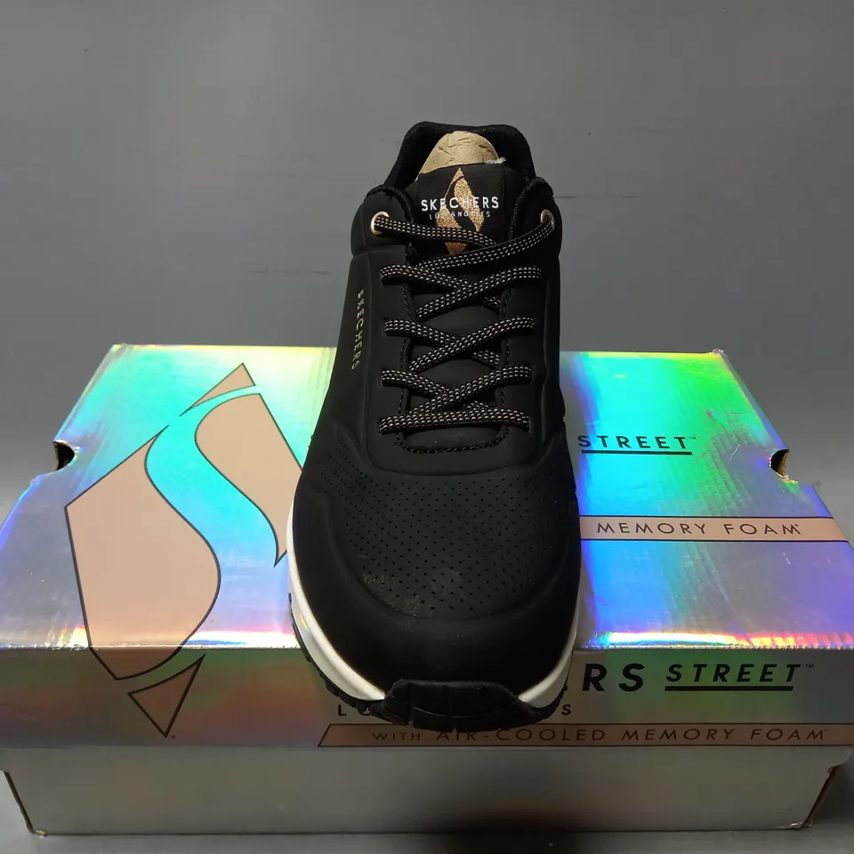 BOXED PAIR OF SKECHERS STREET BLACK TRAINERS - SIZE 7