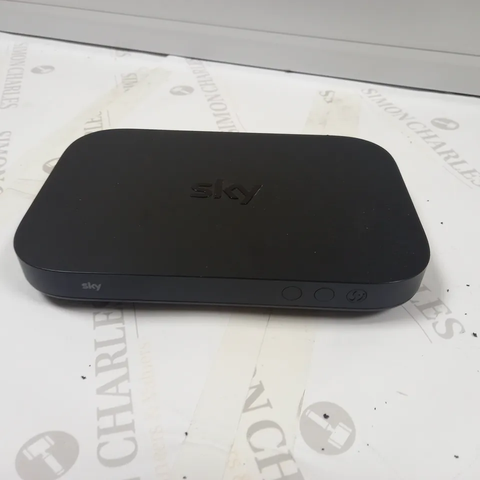 SKY Q MINI BOX