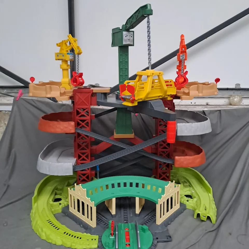 THOMAS AND FRIENDS TRAINS AND CRANES SUPER TOWER - COLLECTION ONLY