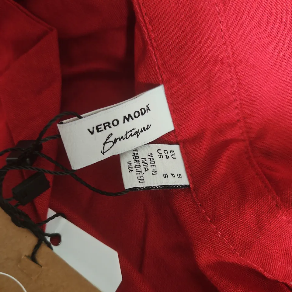 VERO MODA KARANDA RED 3/4 SLEEVE TOP – UK SIZE SMALL (S)