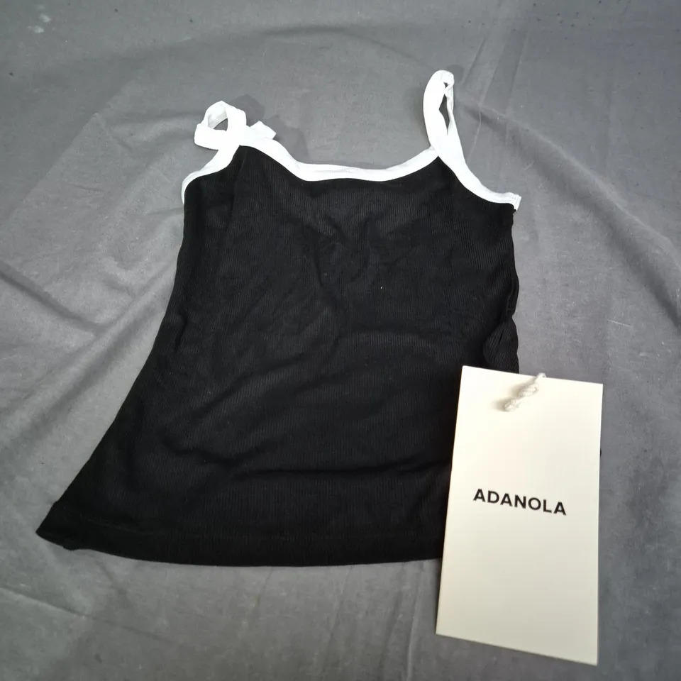 ADANOLA RIB STRAPPY VEST TOP IN BLACK - SIZE XS