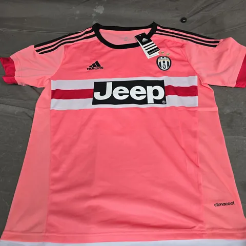 JUVENTUS PINK JERSEY SIZE M 