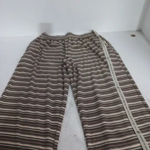 REASN LATTE FLEECE STRIPED HIGH WAIST WIDE-LEG JOGGER PANTS – UK 14 (EU 42) – WOMEN