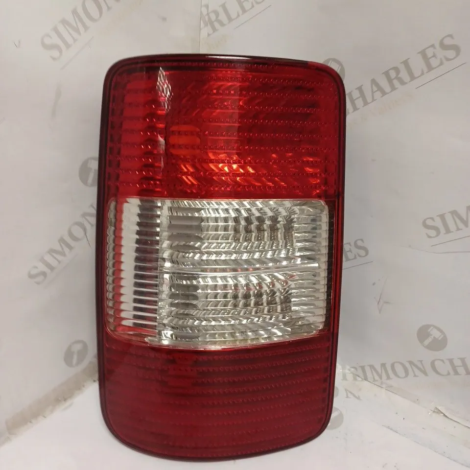 VARROC VPBVEX-13A6003-B NEAR SIDE REAR VEHICLE LIGHT ENCLOSURE - VEHICLE MODEL UNSPECIFIED 