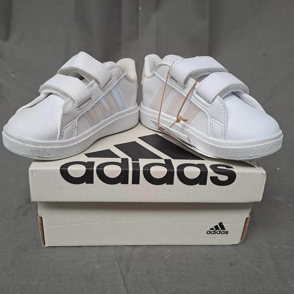 BOXED PAIR OF ADIDAS GRAND COURT 2.0 KIDS SHOES IN WHITE/PRISMATIC EFFECT UK SIZE 3