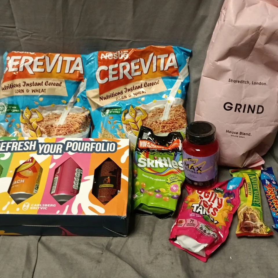 APPROXIMATELY 12 ASSORTED FOOD & DRINK ITEMS TO INCLUDE GRIND HOUSE BLEND WHOLE BEAN, NESTLE CEREVITA, HE WELLNESS MAX GUMMIES, ETC - COLLECTION ONLY