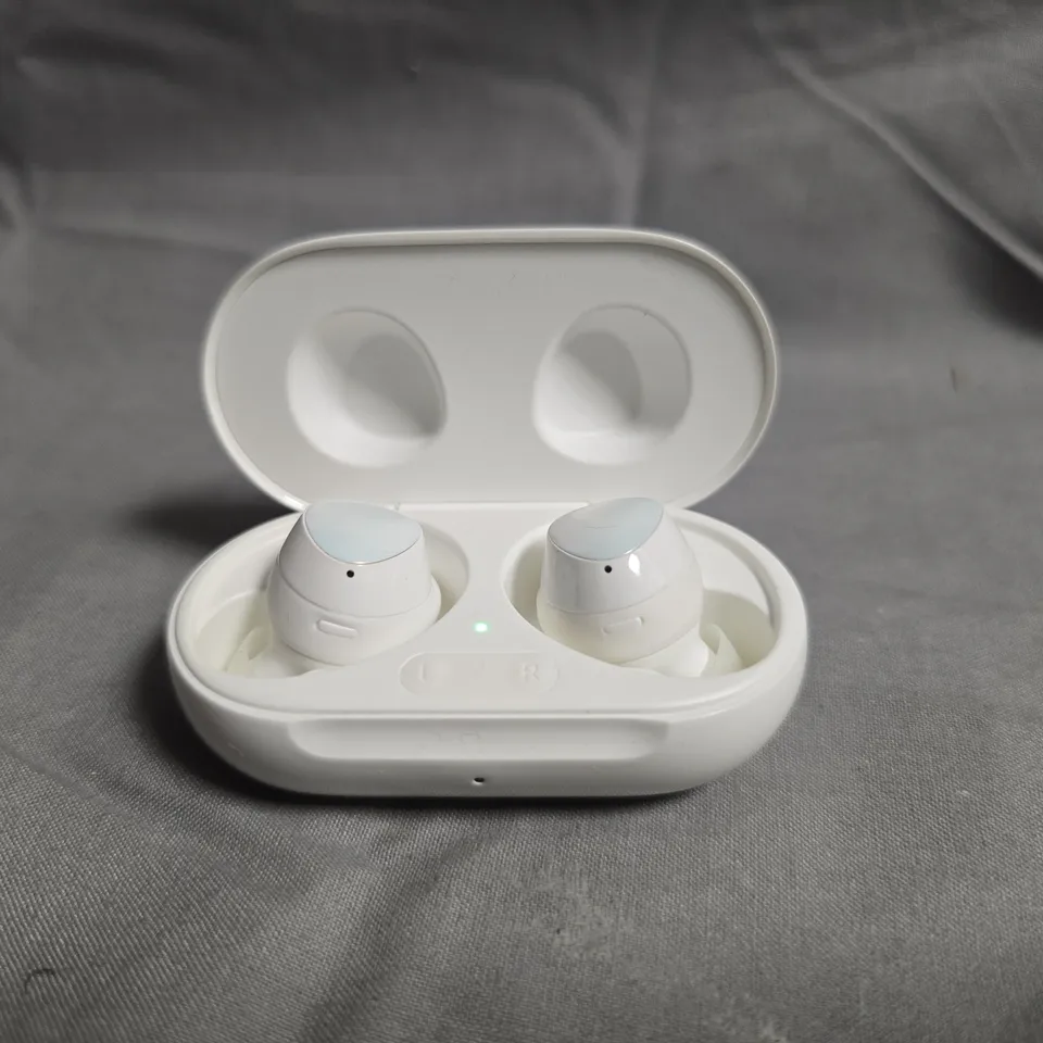 Samsung Galaxy Buds – White Wireless Earbuds in Case