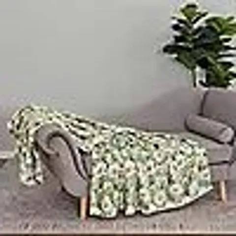 COZEE HOME VELVETSOFT FLORAL PRINTED THROW