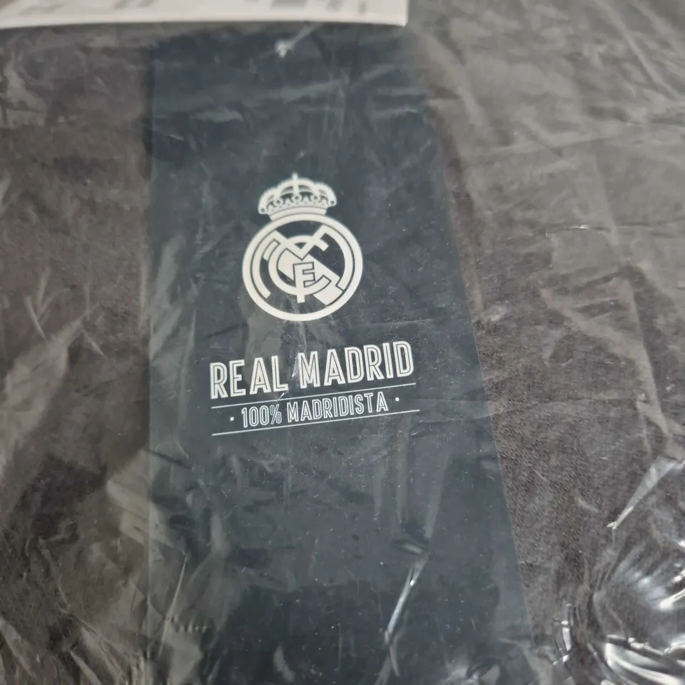HOLLISTER REAL MADRID HOODIE, XXL