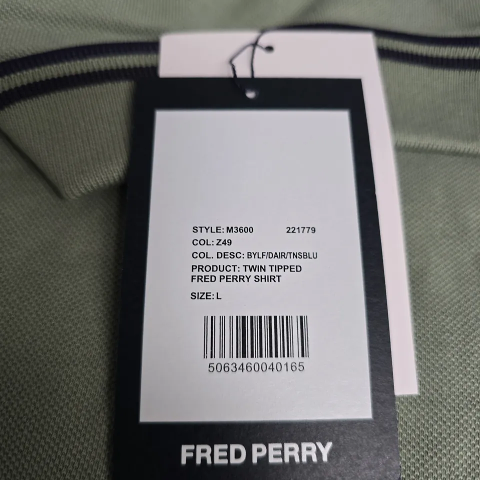 FRED PERRY TWIN TIPPED SHIRT - SIZE L
