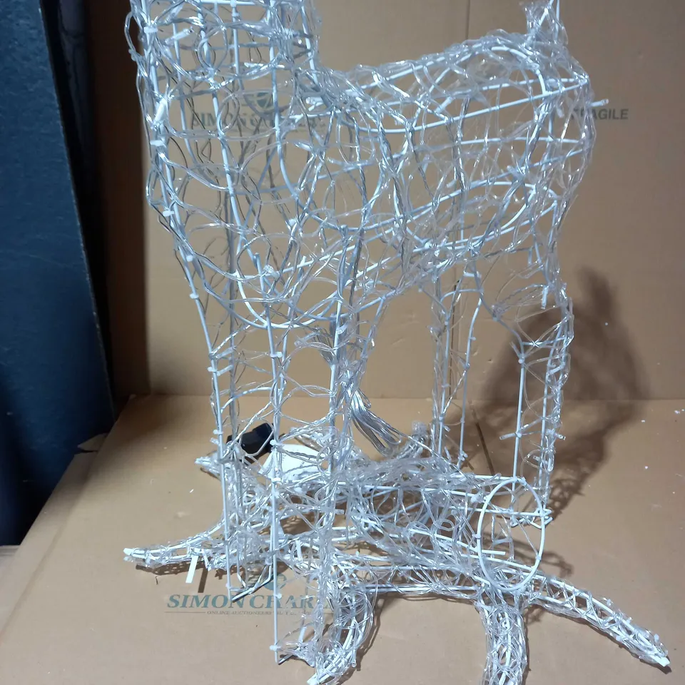 FESTIVE INDOOR/OUTDOOR PRE LIT REINDEER