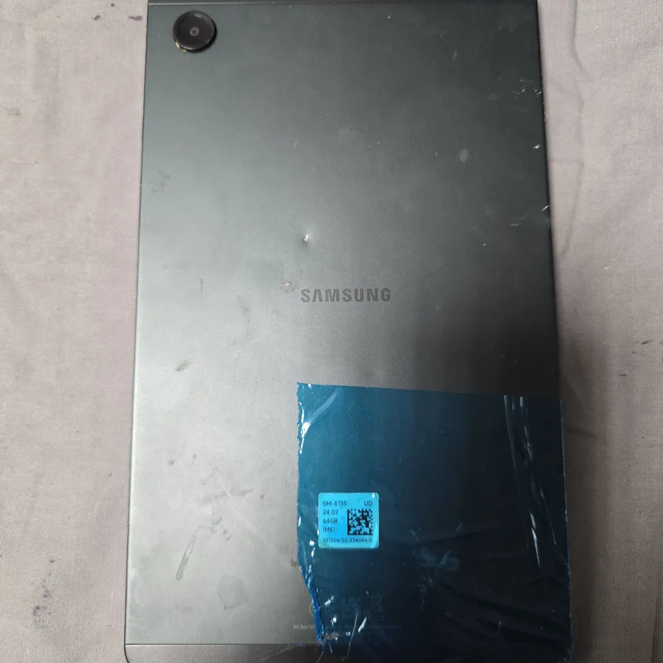SAMSUNG GALAXY SM-X115 TABLET – BLACK, CRACKED SCREEN