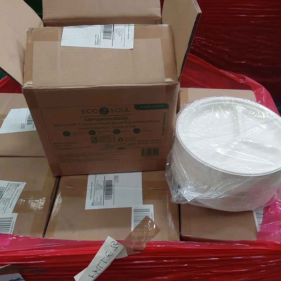 PALLET OF APPROXIMATELY 20 BOXES OF 200x 25.4CM (10" 3 COMPARTMENT) ROUND PULP MOLDED PLATES 